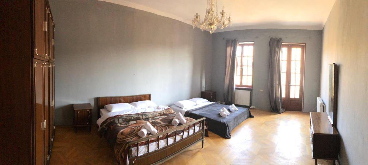 Lucky Family Hotel Tbilisi Luaran gambar